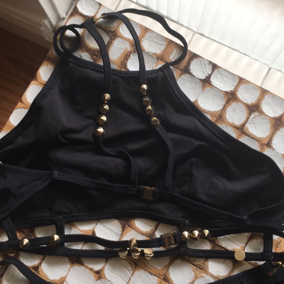ASOS 👙 Black /gold metal details - Picture 5 of 8
